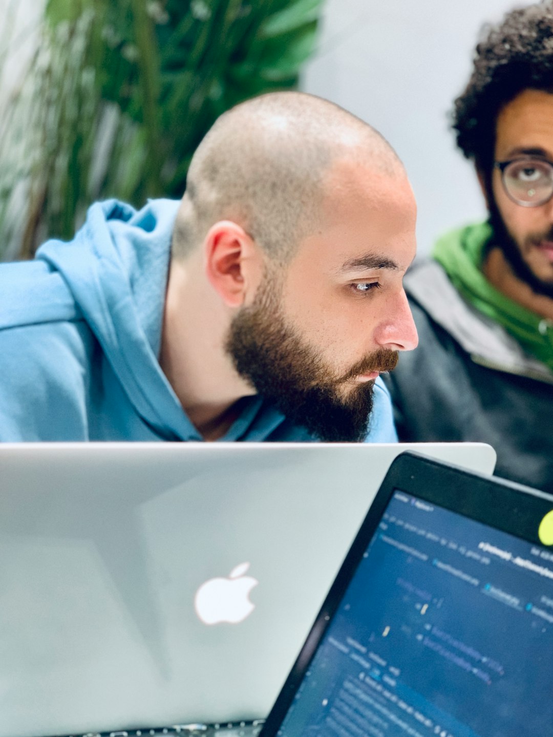 Autonomous AI Agents in Software Engineering: Use Cases, Challenges, and Team Structure Guide