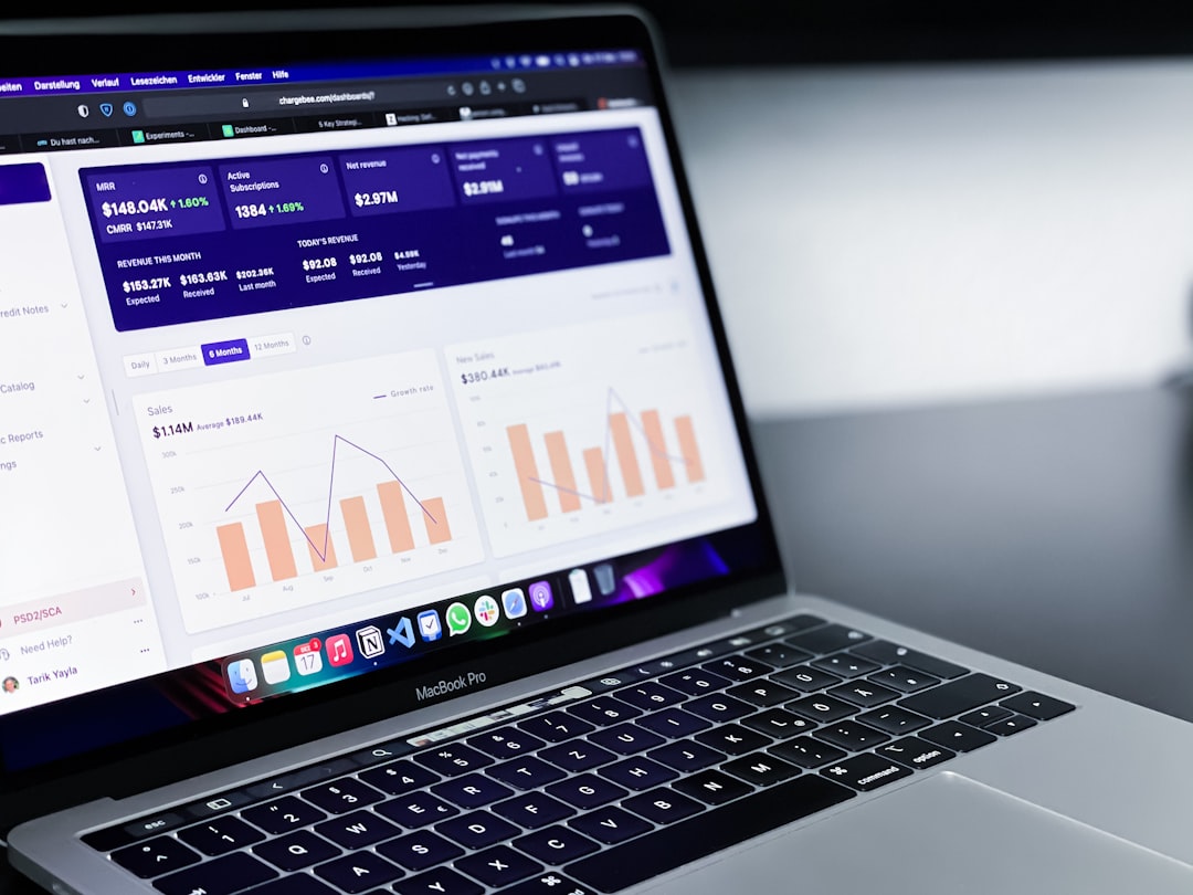 Leveraging AI-Powered Decision Support Dashboards, Analytics, and Simulation Tools for Executive Strategy Excellence